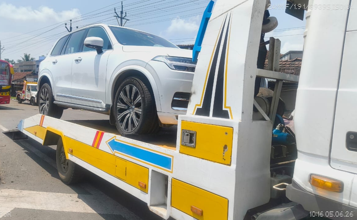 Why Flatbed Towing is the Safest Option for Luxury Cars